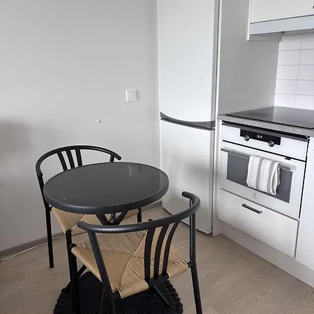 Modern Next To Finnoo Metro - Tuohi Bosshomes Lägenhetshotell